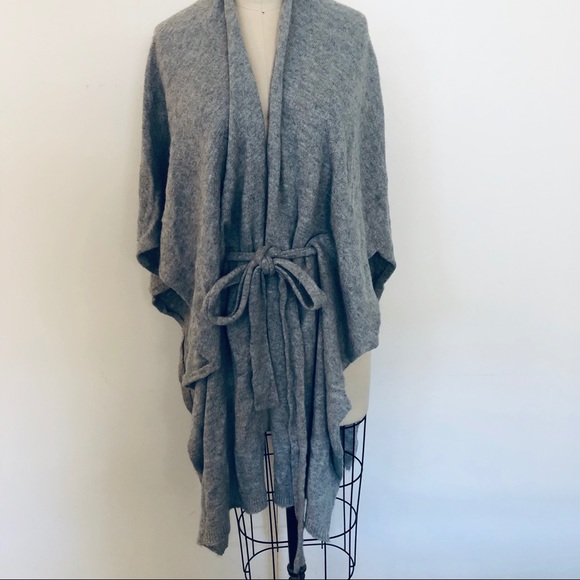 Anthropologie Sweaters - Anthropologie Sweater Poncho Cape Saturday Sunday